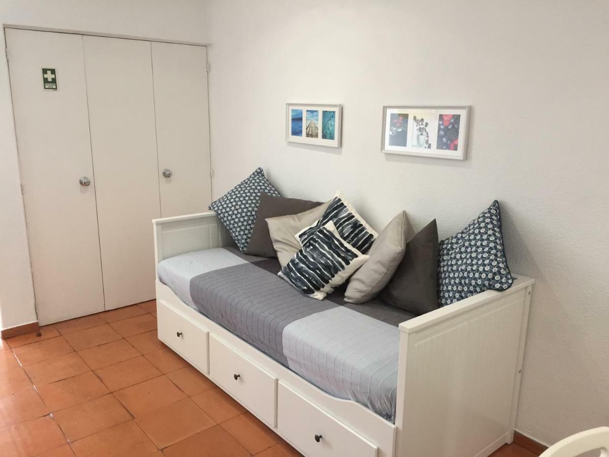 Apartment Charmosous Flat *