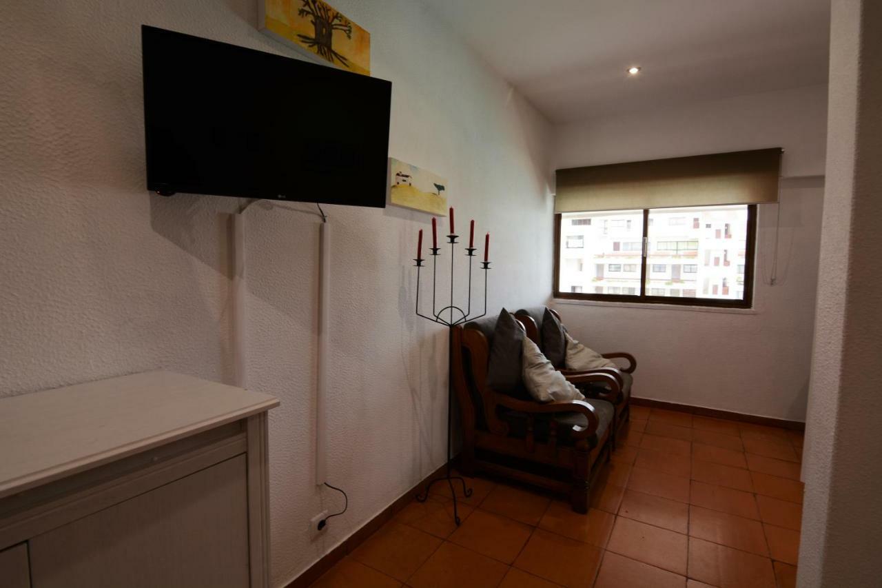 Apartment Charmosous Flat *